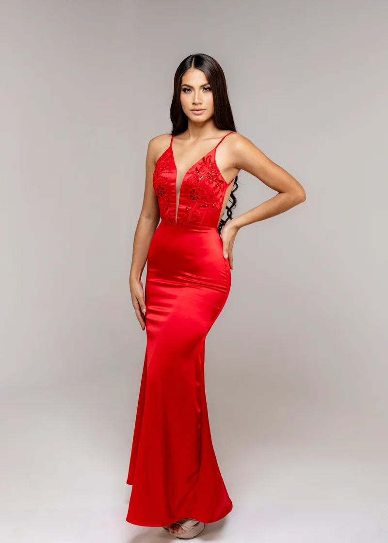 Vestido Sirena Rojo en raso bordado