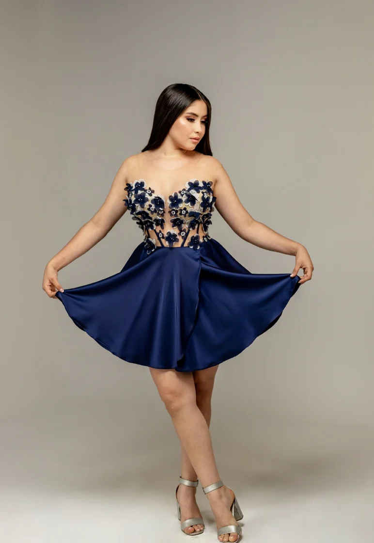 Vestido azul marino en seda bordado